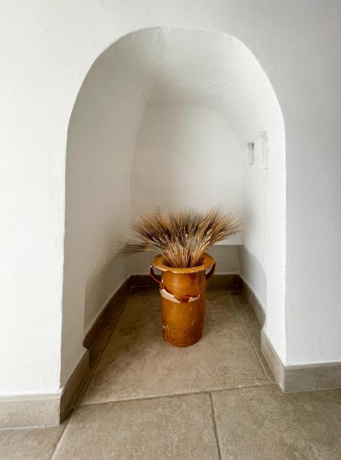 Trullo San Vincenzo Con Piscina Monopoli Exterior foto
